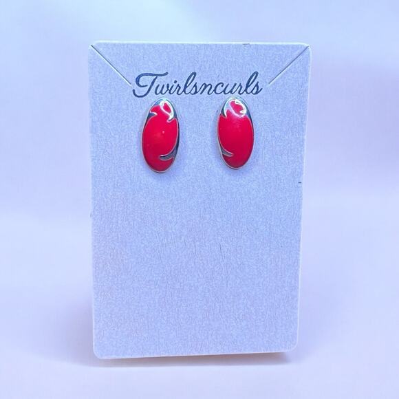 Vintage Red Oval Swirl Stud Earrings - Picture 2 of 5